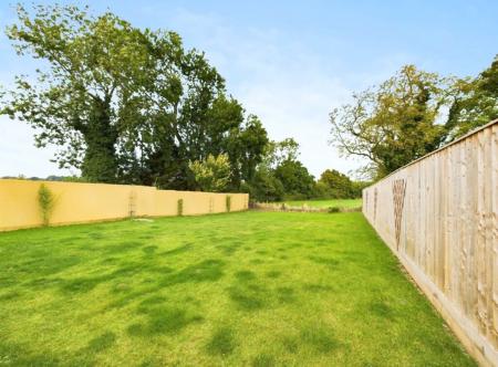 4 bedroom Detached house for sale in Scremby Road, Candlesby, PE23