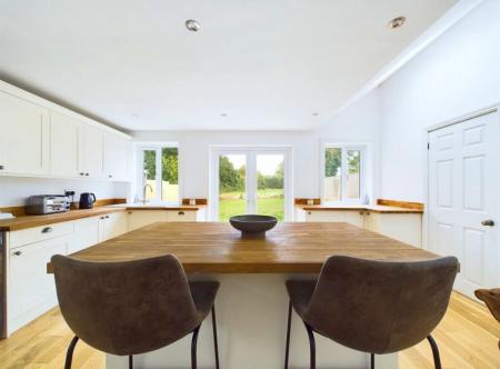 4 bedroom Detached house for sale in Scremby Road, Candlesby, PE23