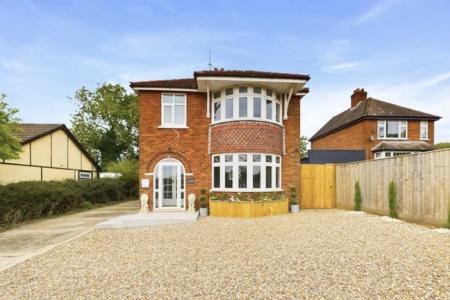 4 bedroom Detached house for sale in Scremby Road, Candlesby, PE23