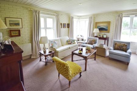 4 bedroom Detached house for sale in Low Road, Friskney, PE22