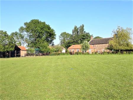 4 bedroom Detached house for sale in Low Road, Friskney, PE22