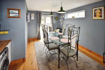 4 bedroom Semi-detached house for sale in Brancaster Drive, Skegness, PE25