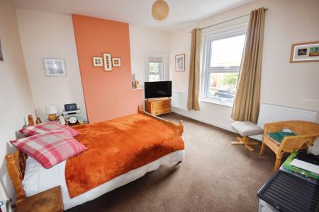 5 bedroom Semi-detached house for sale in Algitha Road, Skegness, PE25