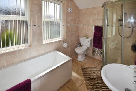 5 bedroom Semi-detached house for sale in Algitha Road, Skegness, PE25