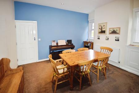 5 bedroom Semi-detached house for sale in Algitha Road, Skegness, PE25