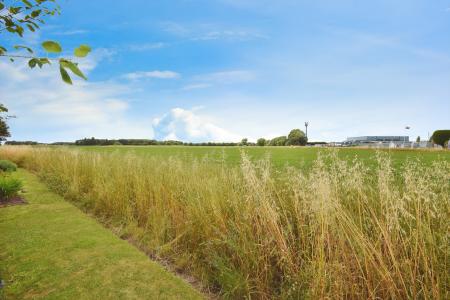 5 bedroom Semi-detached house for sale in Richmond Drive, Skegness, PE25