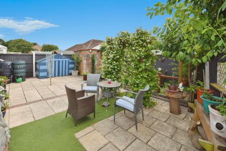 5 bedroom Semi-detached house for sale in Richmond Drive, Skegness, PE25