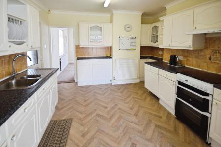 2 bedroom Detached bungalow for sale in Burlington Road, Skegness, PE25