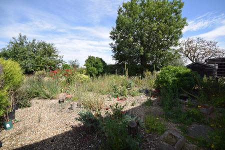 3 bedroom Detached house for sale in Main Road, Friskney, PE22