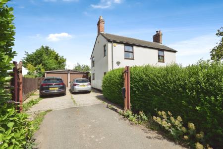 3 bedroom Detached house for sale in Main Road, Friskney, PE22