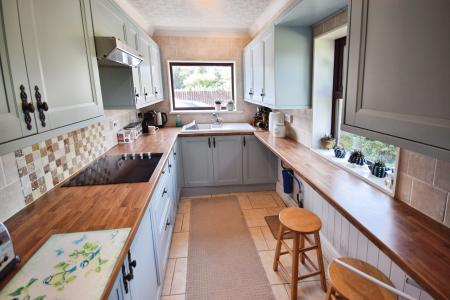 3 bedroom Detached house for sale in Main Road, Friskney, PE22