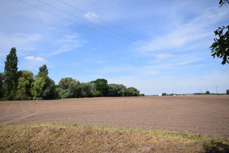 3 bedroom Detached house for sale in Main Road, Friskney, PE22