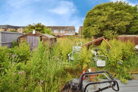 3 bedroom Semi-detached house for sale in Barnes Road, Skegness, PE25