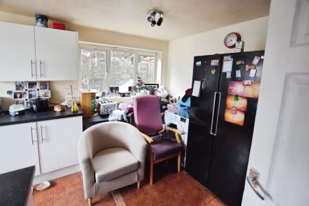 3 bedroom Semi-detached house for sale in Barnes Road, Skegness, PE25