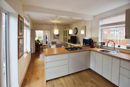 4 bedroom Detached house for sale in Muirfield Drive, Skegness, PE25