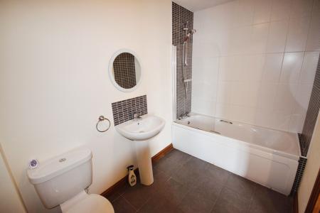 2 bedroom Flat for sale in Belton Park Road, Skegness, PE25