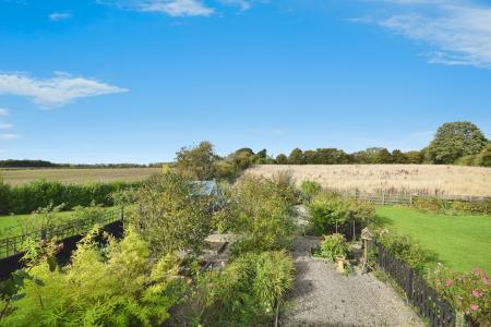 7 bedroom Detached house for sale in Mill Lane, Welton-Le-Marsh, PE23