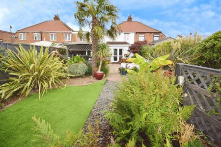 4 bedroom Semi-detached house for sale in Dormy Avenue, Winthorpe, PE25