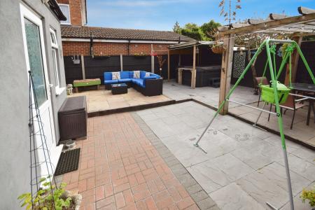 6 bedroom Detached house for sale in Sea View Road, Skegness, PE25