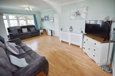 3 bedroom Detached bungalow for sale in Chapel St Leonards, Skegness, PE24