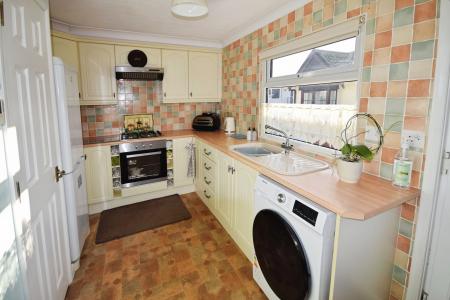 2 bedroom Park home for sale in Kingfisher Drive, Skegness, PE25