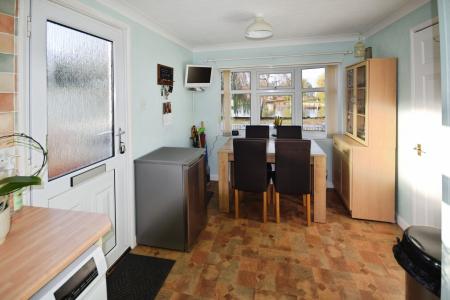 2 bedroom Park home for sale in Kingfisher Drive, Skegness, PE25