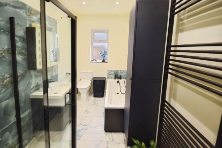 4 bedroom Detached bungalow for sale in Beresford Avenue, Skegness, PE25