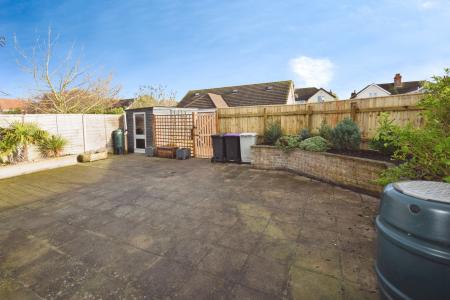 5 bedroom Detached bungalow for sale in Hoylake Drive, Skegness, PE25