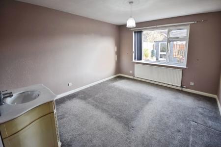 5 bedroom Detached bungalow for sale in Hoylake Drive, Skegness, PE25