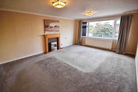 5 bedroom Detached bungalow for sale in Hoylake Drive, Skegness, PE25
