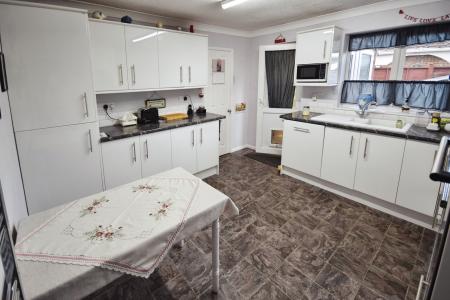 3 bedroom Detached bungalow for sale in Gleneagles Drive, Skegness, PE25