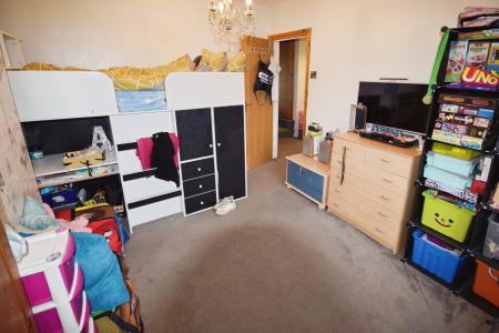 3 bedroom Semi-detached house for sale in Hoylake Drive, Skegness, PE25