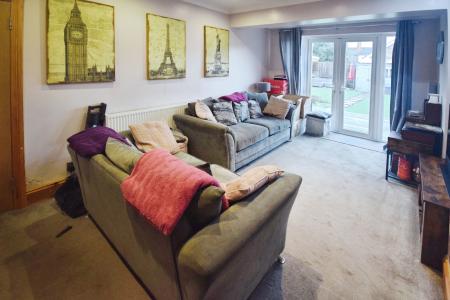 3 bedroom Semi-detached house for sale in Hoylake Drive, Skegness, PE25