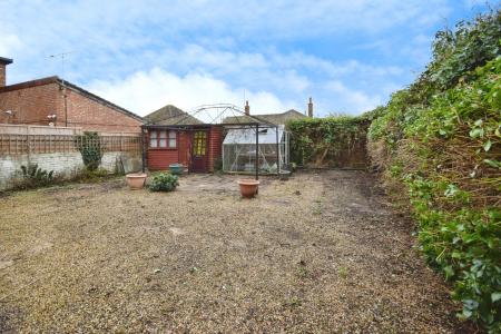 6 bedroom Detached house for sale in Sandbeck Avenue, Skegness, PE25