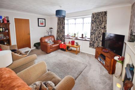 2 bedroom Bungalow for sale in Thames Close, Hogsthorpe, PE24