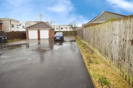 3 bedroom End of terrace house for sale in Churchill Avenue, Skegness, PE25