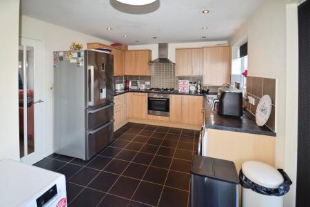 3 bedroom End of terrace house for sale in Churchill Avenue, Skegness, PE25