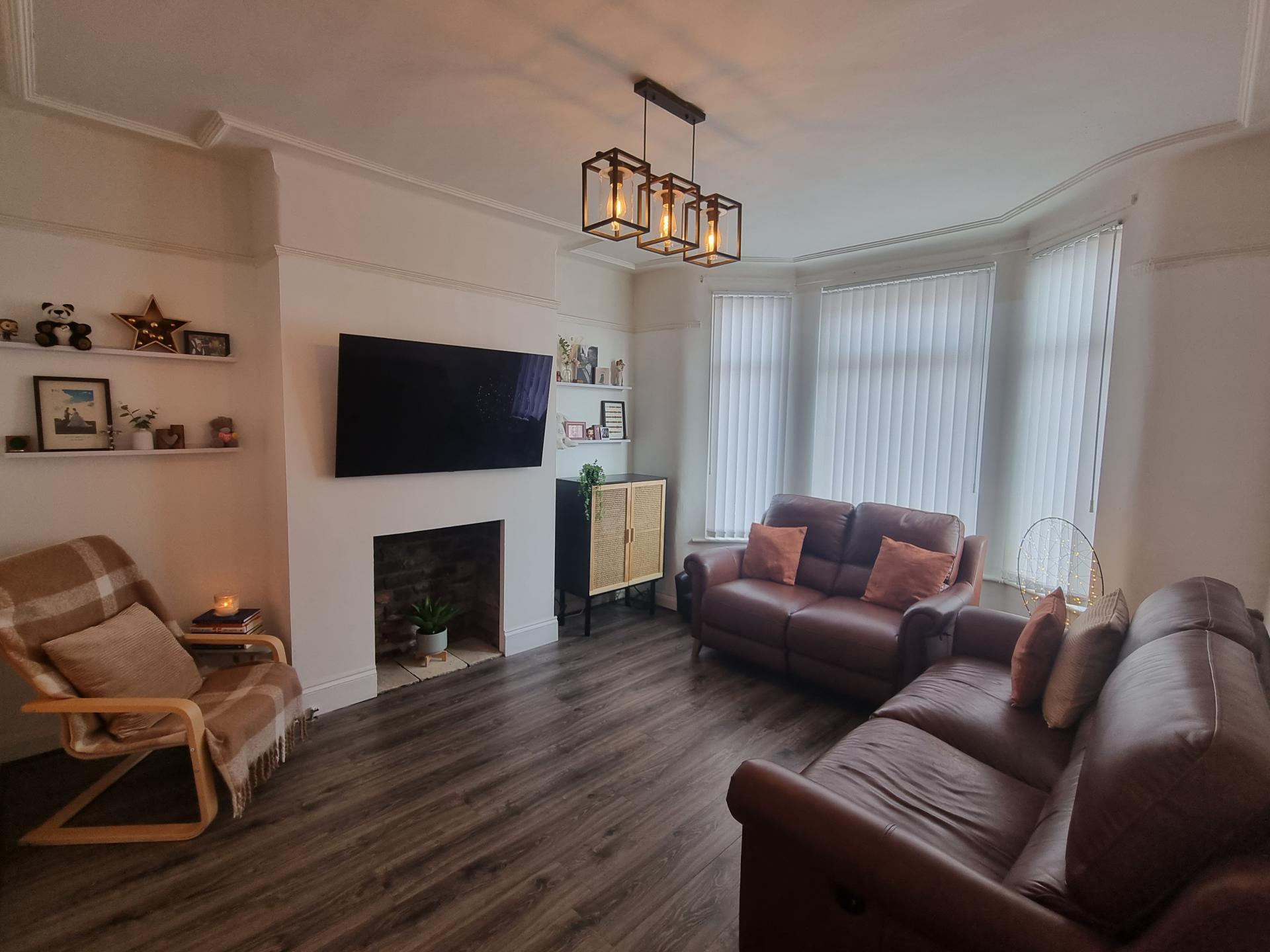 3 bedroom Terraced House for sale in Aintree