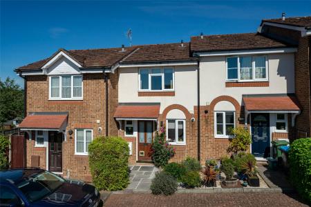 2 bedroom End of Terrace House for sale in Hertfordshire