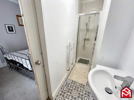 En-suite shower room