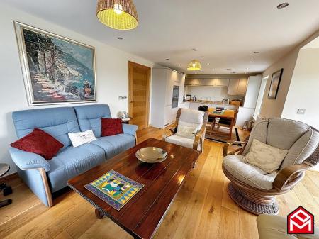 Open Plan Kitchen/ Dining/ Living