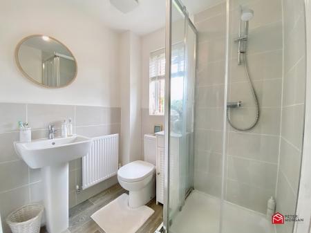 En-suite shower room