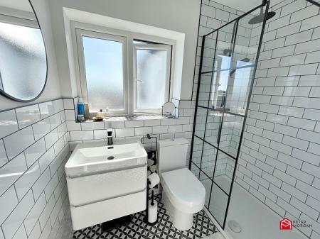 En-suite shower room