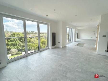 Kitchen/ Breakfast/ Dining Room