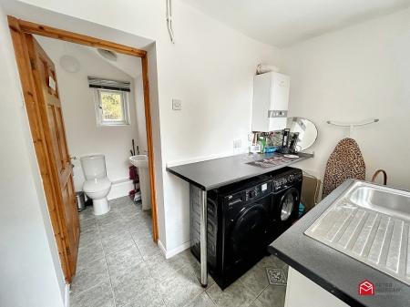 Utility Room / WC