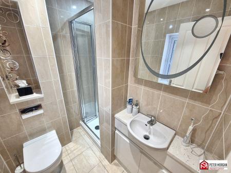 En-suite shower room