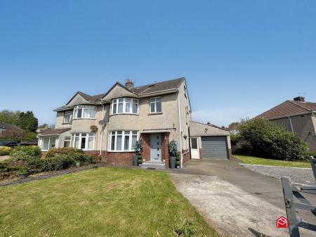 Front Garden & Driveway