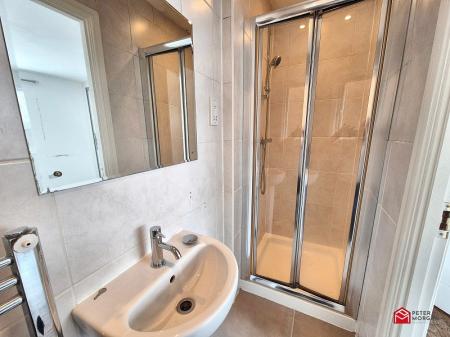 En-suite shower room