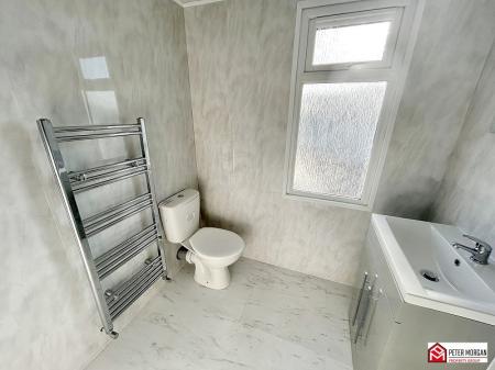 En-suite shower room