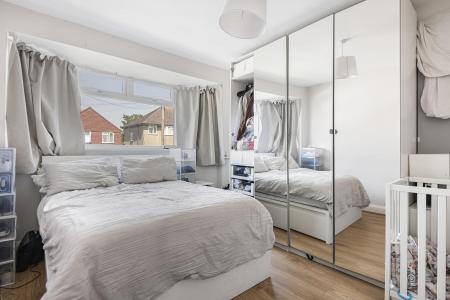 Bedroom 1.jpg
